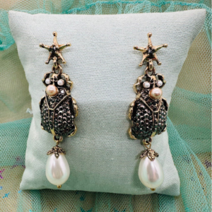 Pendientes Escarabajo de la Suerte Cleopatra Negro