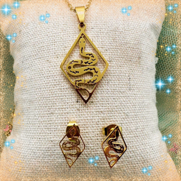 Conjunto Collar y Pendientes Serpiente